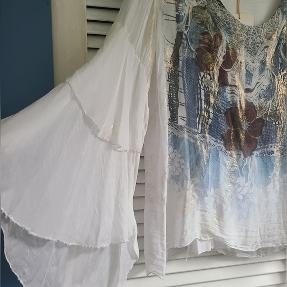 Italian JnJ Couture ruffle bell sleeve top | Size medium - Picture 5 of 5